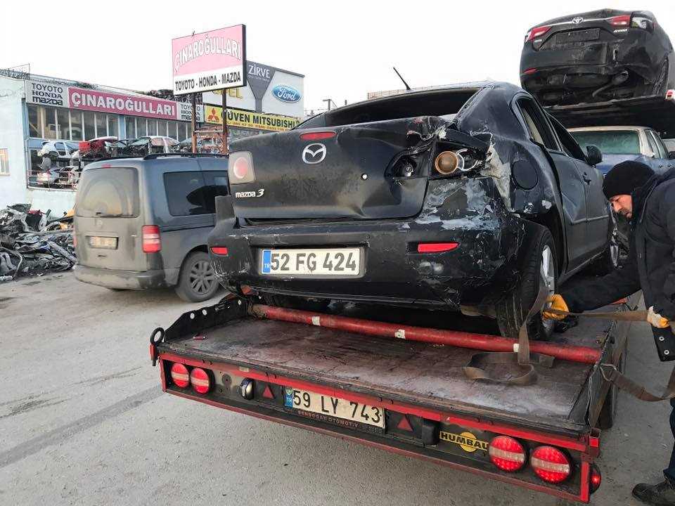 Mazda 3 çıkma bagaj kapağı